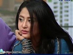 Disinggung Soal Bos Lamborghini, Dewi Persik Ngambek