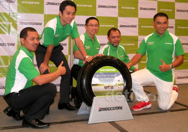 Bridgestone Indonesia Tes Ban Ecopia EP 150 Keliling Jawa