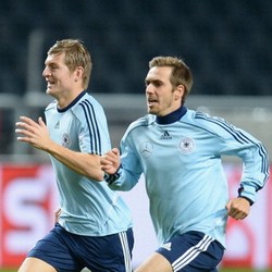 Lahm Tak Ratapi Kepergian Kroos