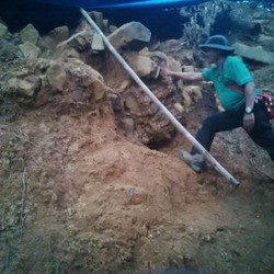 Tim Peneliti Gunung Padang Jamin Penggunaan Cangkul oleh TNI Tak Ganggu Situs