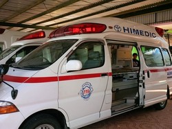 Mobil Ambulans Seperti RS Darurat, Hanya Ada di Bantaeng