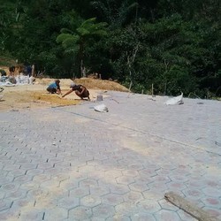 TNI Bahu Membahu Bangun Helipad di Lokasi Sekitar Situs Gunung Padang