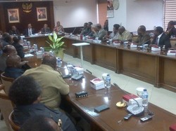 DPR Didesak Sahkan Revisi UU Otsus Papua Sebelum 30 September