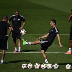 Basel Yakin Bisa Tambahkan Perih pada Luka Madrid