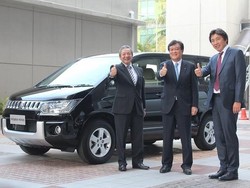 Ini Dia Mitsubishi Delica, Pesaing NAV1, Serena, Biante