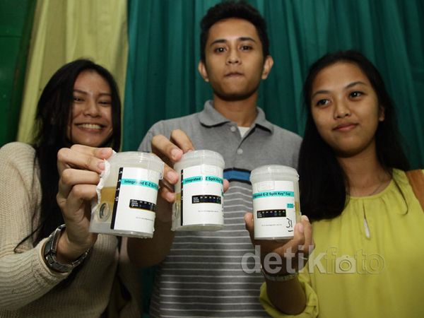 Mahasiswa Unas Dites Urine