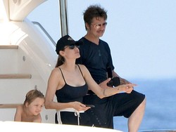 Mengintip Bulan Madu Super Mewah Brangelina di Malta