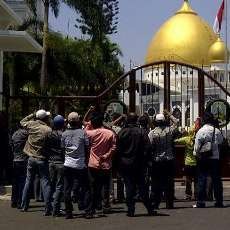 Pemprov Jatim Didesak Kesetaraan Dana Hibah ke LSM dan Ormas