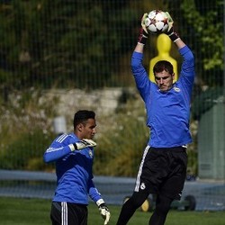 Ancelotti Mulai Gerah Ditanya Soal Siapa Kiper Utama Madrid