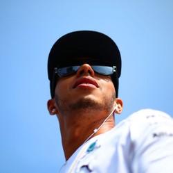 Hamilton Harapkan Peruntungannya di Singapura Membaik