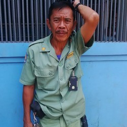 Curhat Pak Hansip Bambang: Dulu Dihargai, Kini Dibuang dan Pulang Kampung