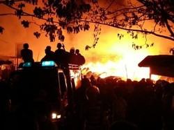 Si Jago Merah di Pasar Hartaco Makassar Berhasil Dijinakkan