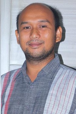 Ada Apa dengan Jokowi di Pengumuman Kabinet?