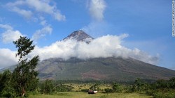 Antisipasi Gunung Mayon Meletus, Ribuan Warga Filipina Dievakuasi