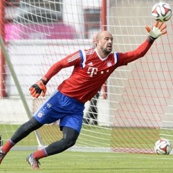 Alasan Klub-klub Menimbun Penjaga Gawang