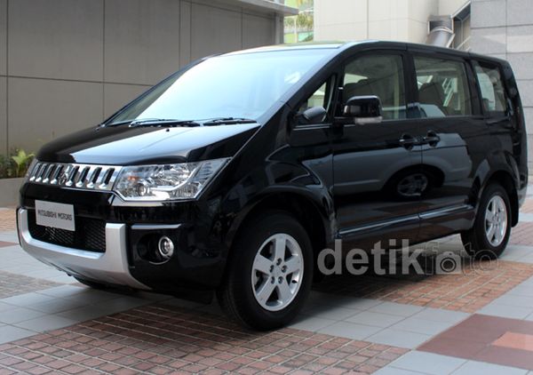 Mitsubishi Pamerkan Delica Mitsubishi Pamerkan Delica
