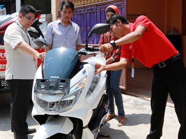 Honda Kirim PCX ke Konsumen