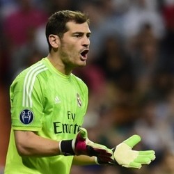 Casillas Bukan Robot