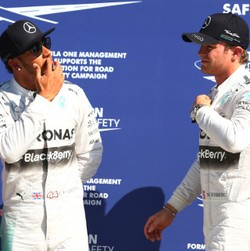 Bos Mercedes Sebut Hubungan Rosberg-Hamilton Kini Sangat Intens