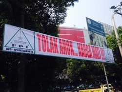FPI Sengaja Sebar Spanduk di DKI Tolak Ahok dan Akan Geruduk DPRD 24 September