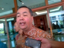 Dear Pelajar yang Suka Nongkrong di Cafe, Kata Wamendikbud Jangan Lupakan Waktu Belajar