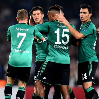 Schalke Lega Lolos dari Kekalahan