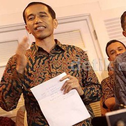Jokowi: Saya Ganti Istilah Harga BBM Naik Biar Orang Nggak Takut
