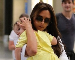 Sering Ditanya Kapan Hamil Lagi, Victoria Beckham Siapkan Jawaban Jitu