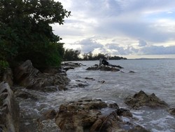 Pantai Tanjung Bunga, Salah Satu Pesona Bangka