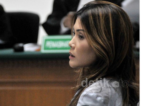 Artha Meris Bacakan Eksepsi