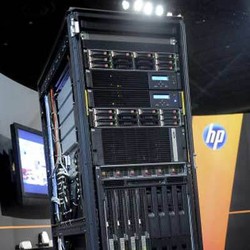 Lembaga Publik Makin Rakus Server