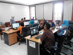 Anak-anak Muda Penuh Semangat di Balik Tim Respons Cepat Ahok