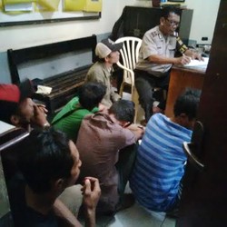 16 Preman Digiring ke Polsek Senen, Salah Satunya Ibu-Ibu