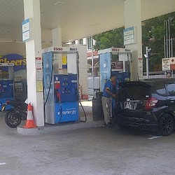 Harga BBM di Singapura Lebih Mahal dari RI, Ini Alasannya