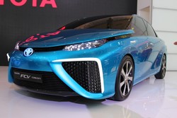 Daya Jelajah Mobil Hidrogen Toyota Sejauh 700 Km