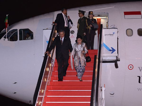 SBY Tiba di Lisabon, Portugal