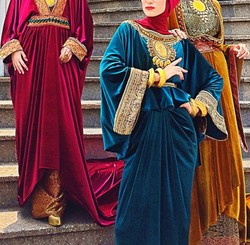 Pertama Kalinya, Dian Pelangi Pamerkan Perhiasan Emas Kuno di New York