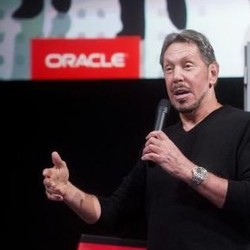 Pendiri & CEO Oracle Larry Ellison Mundur