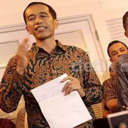 Jokowi: Ganti Istilah Harga BBM Naik Hingga Perjalanan Dinas Rp 30 T