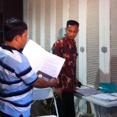 Berkeluh Masalah Perbatasan, Pemuda Kalbar Datangi Kantor Transisi