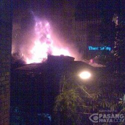 Pemukiman Terbakar di Tanah Abang, 22 Unit Damkar Dikerahkan