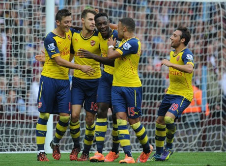 Arsenal Hantam Villa 3-0