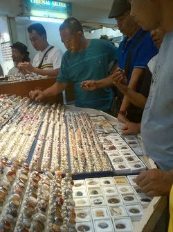 Bisnis Batu Akik Semakin Moncer, Pedagang Kewalahan Cari Bahan Batu Bacan