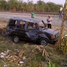 Mobil Rombongan Pengantar Jamaah Haji Kecelakaan, Satu Orang Tewas