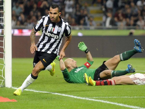 Tevez Antar Juve ke Puncak