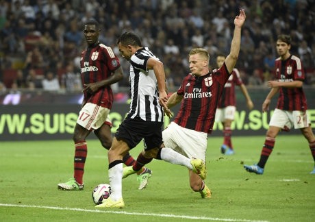 Juventus Kalahkan Milan di San Siro
