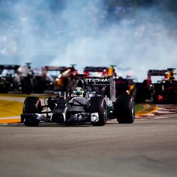 Hamilton Juara, Vettel Finis Kedua