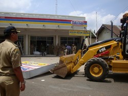 Minimarket di Banyumas Dibongkar karena Tak Miliki Izin Usaha