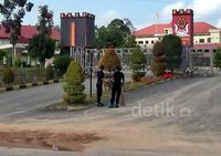 Markas Brimob Pasca Bentrokan TNI dan Polisi