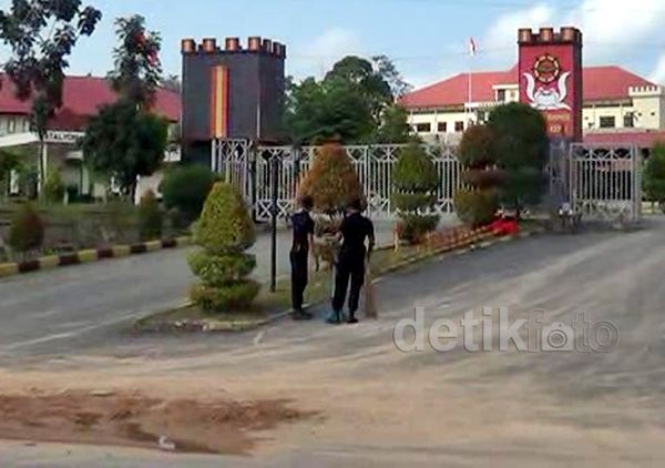 Markas Brimob Pasca Bentrokan TNI dan Polisi